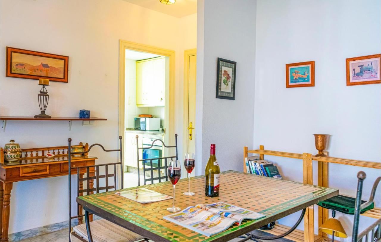 Lovely Apartment In Marbella With Kitchenette Ngoại thất bức ảnh