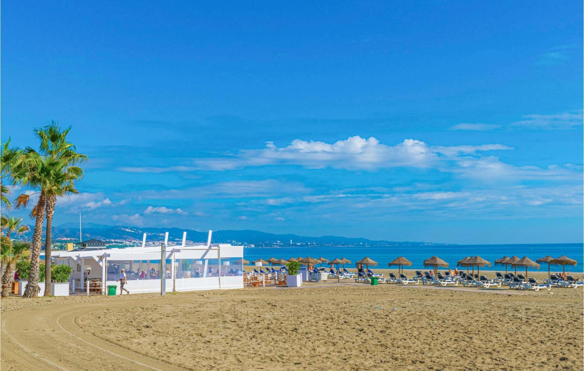 Lovely Apartment In Marbella With Kitchenette Ngoại thất bức ảnh